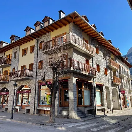 El Tilo De Benas Appartement *