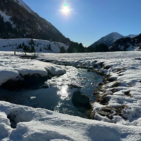 El Tilo De Benas Appartement *